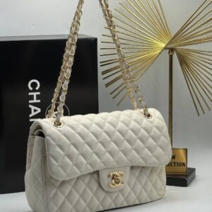 Chanel 255
