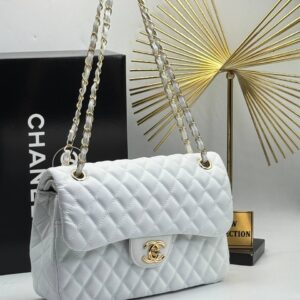 Chanel 255
