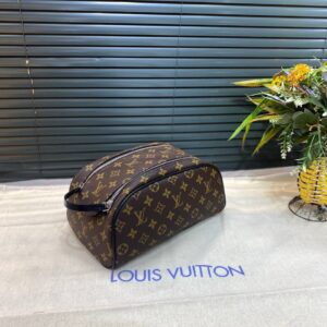 Louis Vuitton Neseser
