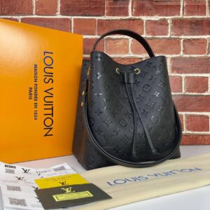 Louis Vuitton Poluruksak