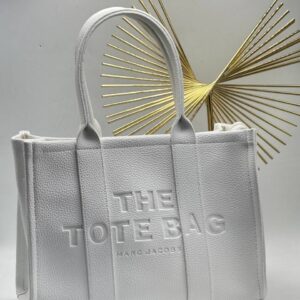 THE TOTE BAG